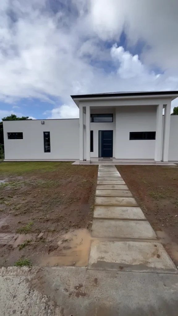Vidéo de réalisation : aménagement extérieur aluminium en martinique par Nord System