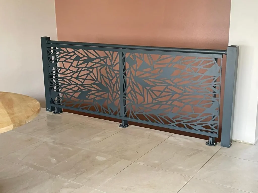Réalisation garde-corps décoratif en aluminium en Martinique par Nord System
