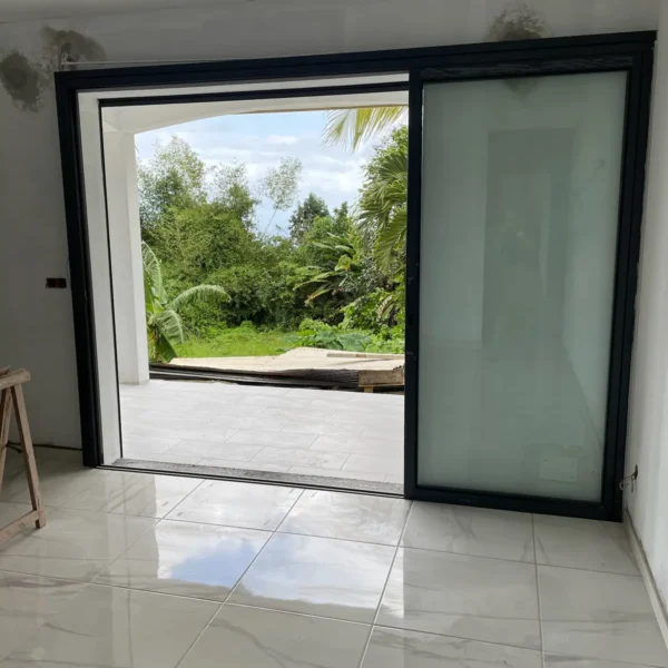 Réalisation menuiserie aluminium sur mesure en Martinique par Nord System
