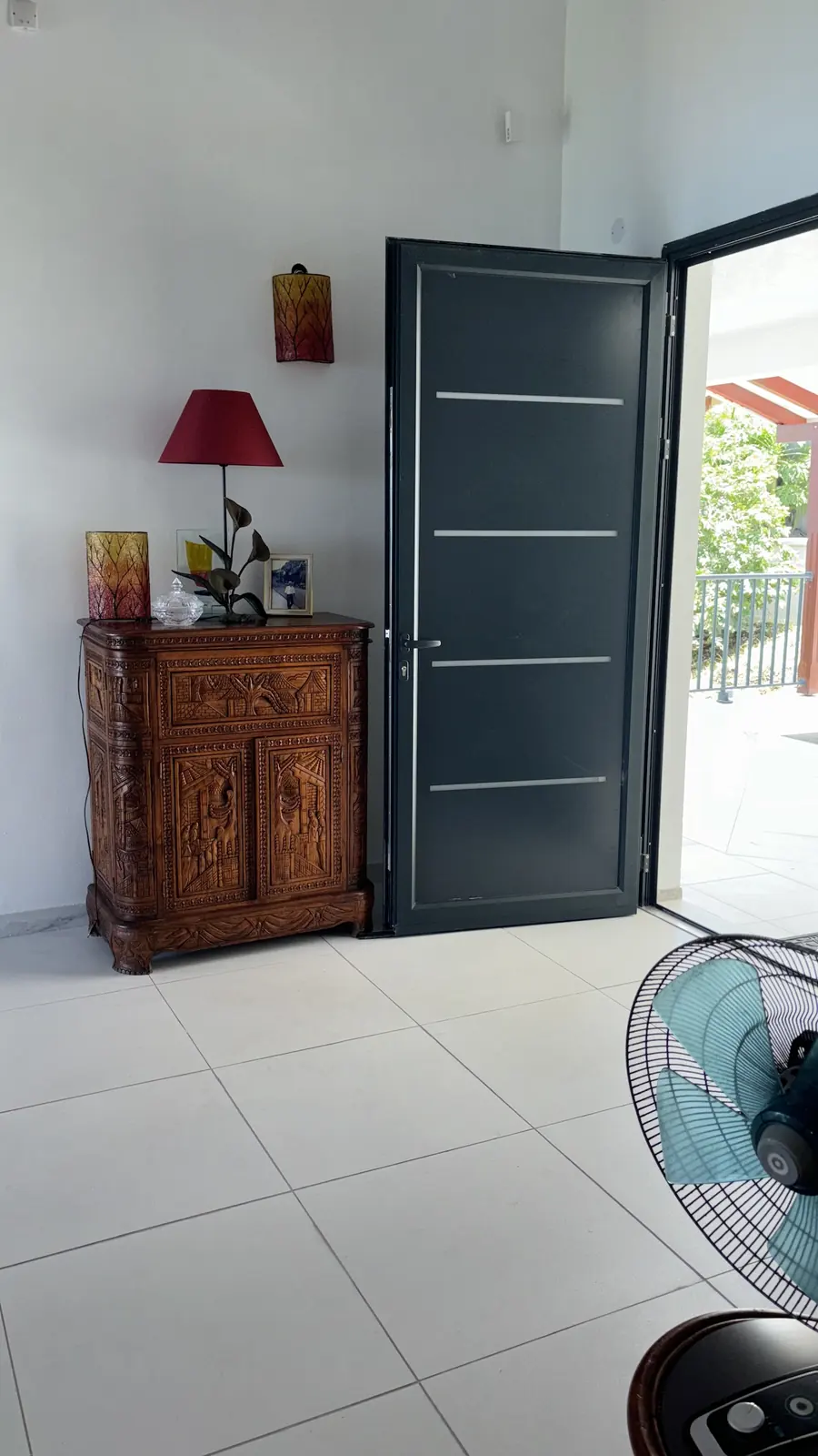 Porte aluminium sur mesure en Martinique – Nord System 01 Réalisation porte aluminium sur mesure en Martinique par Nord System